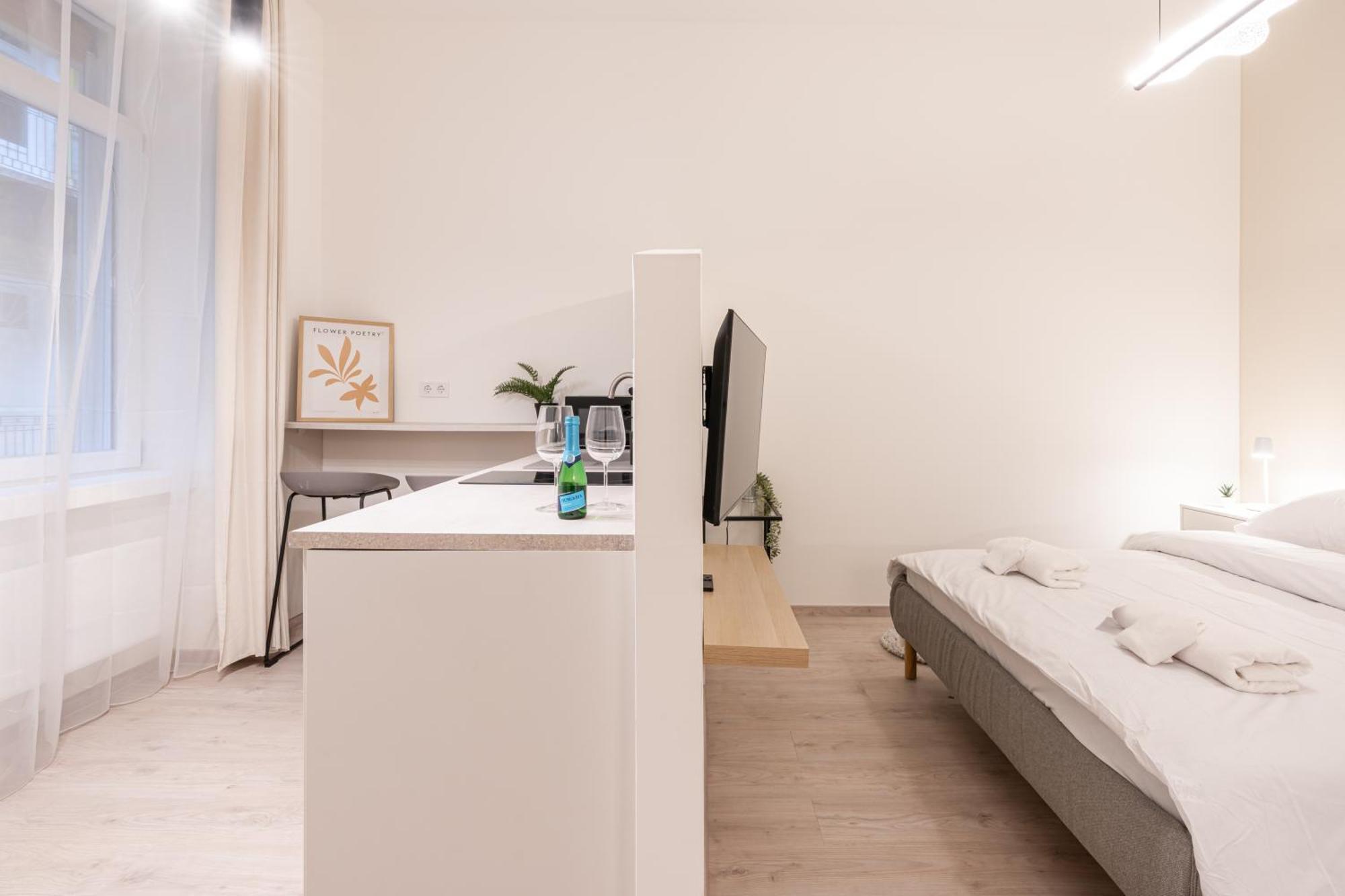 Kl31 - Urban Escape - Prime Location - Klauzal Square By Bqa Apartman Budapest Kültér fotó